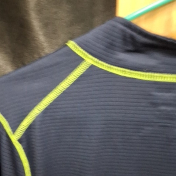 NFL Seattles Seahawk Women's Long Sleeve Athletic Pull Over - Picture 6 of 6